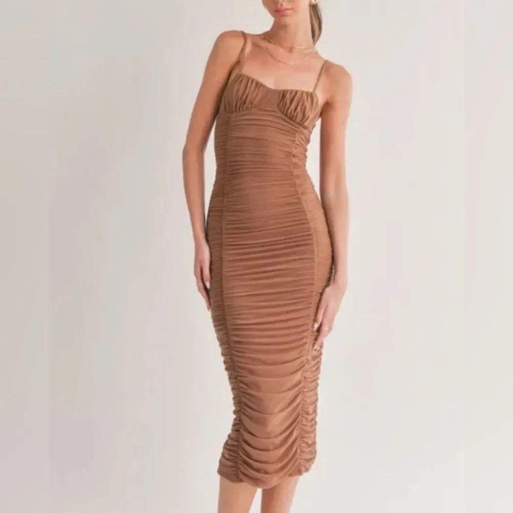 Sage The Label Brown Ruched Bodycon Midi Dress(Size Small)